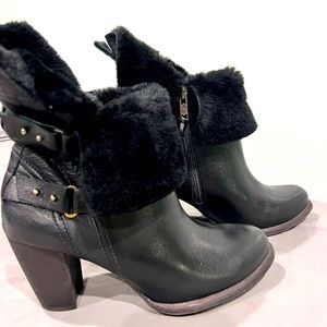 UGG Boots Black